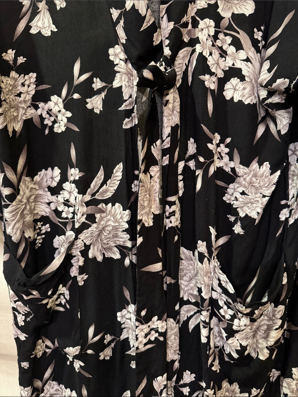 Spiritual Gangster Black and White Floral Kimono Robe - Picture 3 of 4